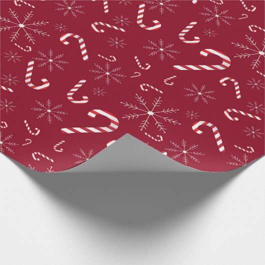 Rood kerstfeestdag snoepsnoep Snowflakes Modern Cadeaupapier (Hoek)