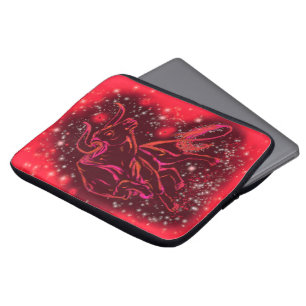Rood laptophoes draait op Sterrennacht Laptop Sleeve