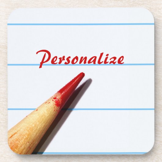 Rood leerpotlood op gelaagd papier met naam drankjes onderzetter (Voorkant)