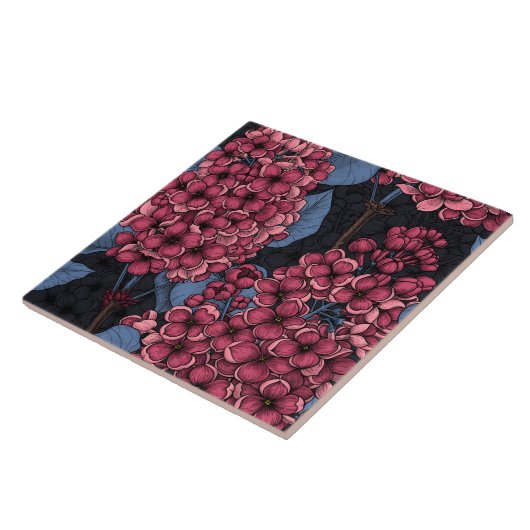 Rood lila op donkerblauw tegeltje (Zijkant)