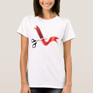 Rood lintje snijdt T-shirt