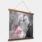 Rood Love script typografie bruiloft foto Hangend Wandkleed (Gebogen)