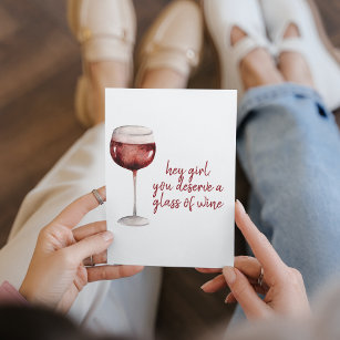 Rood meisje, je verdient een glaasje wijn. feestdagenkaart