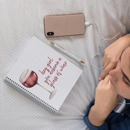 Rood meisje je verdient een glaasje windenergie notitieboek