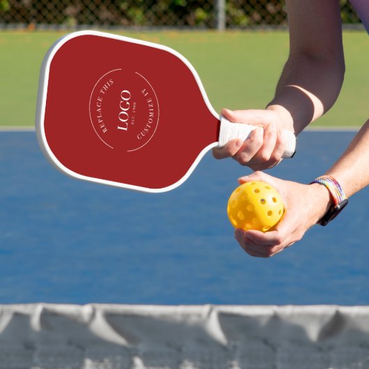 Rood met Custom white Company logo promotionele Pickleball Paddle (Insitu)