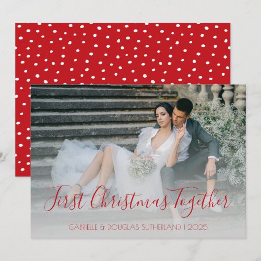 Rood Modern Eerste Kerstmis Samen Pas getrouwd Fot Feestdagenkaart (Voorkant / Achterkant)