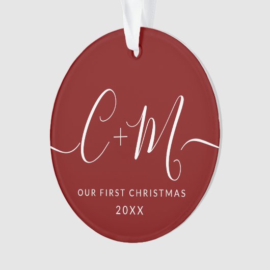Rood Monogram Onze Eerste Kerstmis Aangepaste Foto Ornament (voorkant)