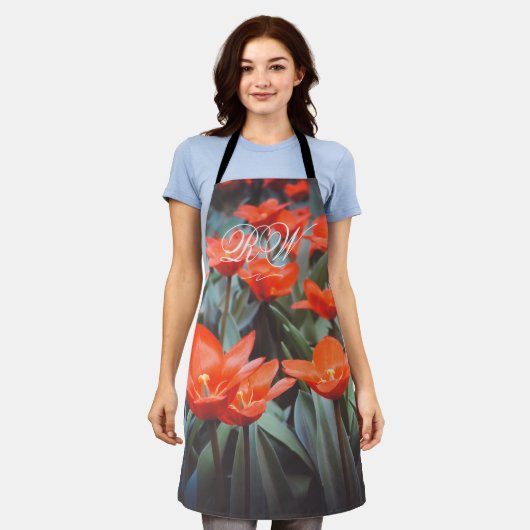 Rood ompveld schort (Gedragen)