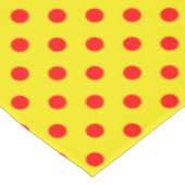 Rood op Geel Stippen Patroon Ontwerp Tafelkleed (Gekanteld)