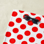 Rood op Witte Grote Grootte Polka Dots Strandlaken (In situ)