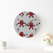 Rood pak astronauten op grijs grote klok (Huis)