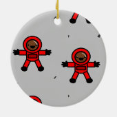Rood pak astronauten op grijs keramisch ornament (Achterkant)