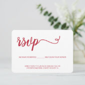 Rood papier zonder gereserveerde feestdag RSVP kaartje (Staand voorkant)