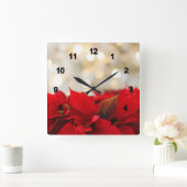 Rood Poinsettias met gouden mousserende lichten Vierkante Klok (Huis)