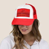 Rood poly-Pony en Rider op rood chroomvormig Trucker Pet (In situ)