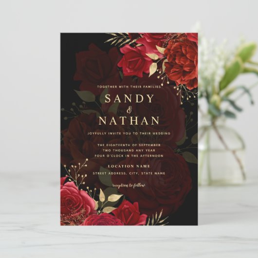 Rood Romantisch Roos Huwelijksuitnodiging Kaart (Staand voorkant)