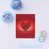 Rood roodje in de vorm van hart boven heldere acht flyer (Enkel)