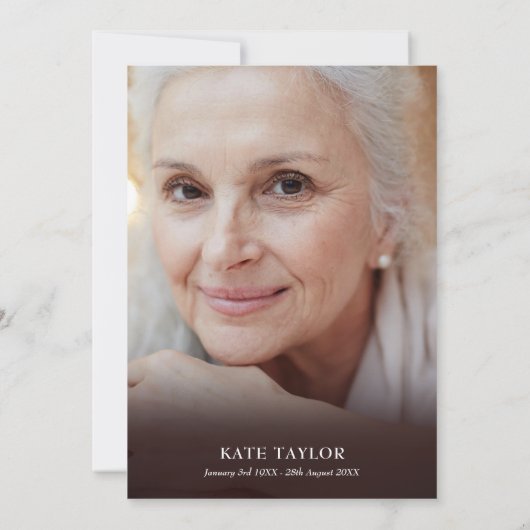 Rood Rustiek Hout Begrafenis Viering van het Leven Kaart (Achterkant)