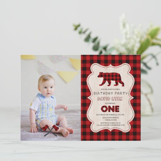 Rood rustiek houthakkers foto 1e verjaardag kaart (Staand voorkant)