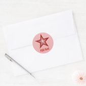 Rood sterretje bleek roze ronde sticker (Envelop)