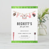 Rood Voetbal Verjaardag Eerste Jaar Down 1e Uitnod Kaart (Staand voorkant)