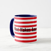 rood wit blauw maakt Amerika geweldig Mok (Voorkant links)