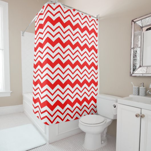 Rood Wit Chevron Zigzag Patroon Ontwerp Douchegordijn (In situ)