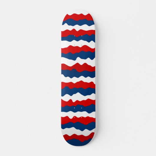 Rood, wit en blauw patroon persoonlijk skateboard (Voorkant)