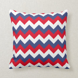 Rood wit en blauw zigzag kussen