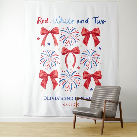 Rood wit en twee meisjes 2e verjaardag wandkleed (In situ)