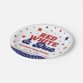 Rood, Wit en Verschuldigd 4 juli Patriottisch Baby Papieren Bordje (Gekanteld)