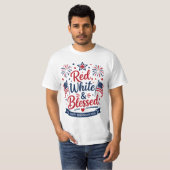 Rood, Wit & Gezegend 4 juli Patriottisch T-shirt (Voorkant volledig)