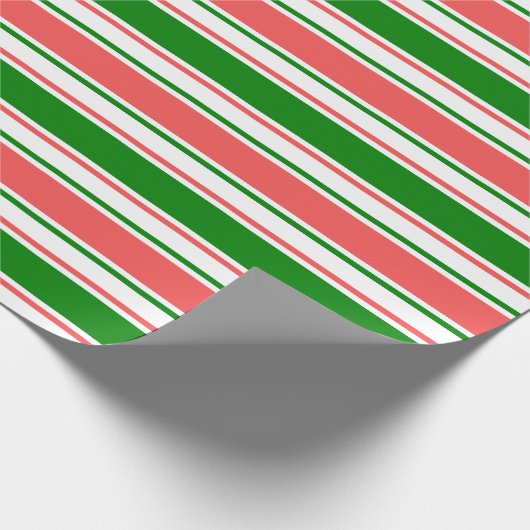 Rood, wit, groen gekleurde kerstkernen cadeaupapier (Hoek)