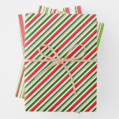 Rood, wit, groen gekleurde kerstkernen inpakpapier vel (In situ)