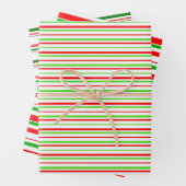 Rood, wit, groen gekleurde kerstkernen inpakpapier vel (In situ)