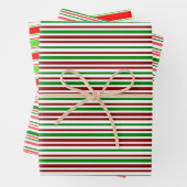 Rood, wit, groen gekleurde kersttaarten inpakpapier vel (In situ)