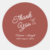 Rood & Wit Handgetekende Strik Bruiloft Ronde Sticker (Voorkant)