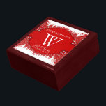 Rood/wit Jubileum van Shell Cadeaudoosje<br><div class="desc">Wedding Gift box: Unieke en stijlvolle, fractale rode rand aan witte rand - Verfijnde en elegante douane-bruiloft, Jubileum of verloving cadeau. Personaliseer je met namen, verjaardagsdatum en monogram of nummers - gemaakt in een prachtige, houten cadeaudoos om rimpetten en juwelen te bewaren voor je speciale keepsakes. Maakt een geweldig cadeau...</div>