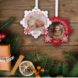 Rood Wit Sneeuwvlokken Baby's 1e Kerstmis Ornament Kaart<br><div class="desc">Sneeuwvlokvormig foto ornament met een ronde foto van je baby met gebogen tekst en  sneeuwvlokken in rood en wit.</div>