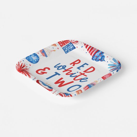 Rood, Wit & Twee 4 juli 2 Verjaardagsfeest Papieren Bordje (Gebogen)
