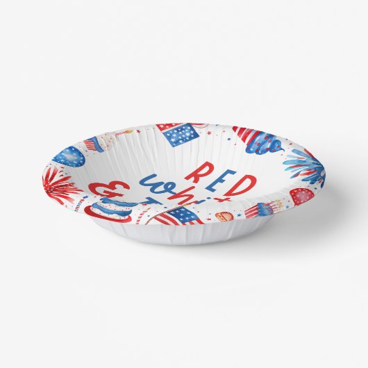 Rood, Wit & Twee 4 juli 2 Verjaardagsfeest Papieren Kommen (Gebogen)
