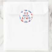 Rood, Wit & Twee 4 juli 2e verjaardagsfeestje Ronde Sticker (Tas)