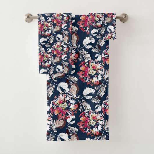 Rood, witte bloemen op blauw. bad handdoek (Insitu)