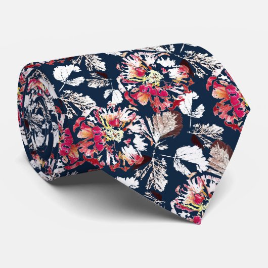 Rood, witte bloemen op blauw. stropdas (Opgerold)