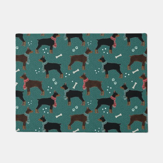 Rood & Zwart Dobermans in Sjaals Winterpatroon Deurmat (Voorkant)