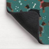 Rood & Zwart Dobermans in Sjaals Winterpatroon Muismat (Hoek)