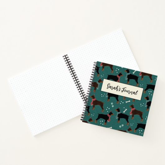 Rood & Zwart Dobermans in Sjaals Winterpatroon Notitieboek (Binnen)