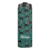 Rood & Zwart Dobermans in Sjaals Winterpatroon Thermosbeker (Voorkant)