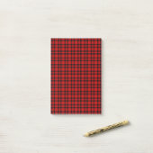 Rood zwart geruit patroon post-it® notes (Op bureau)