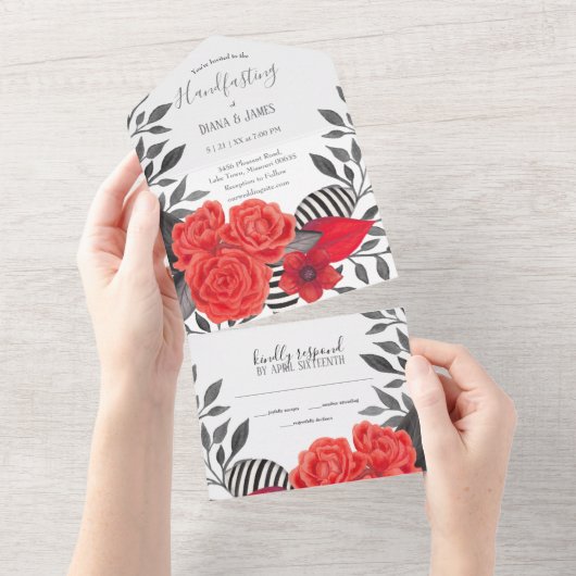 Rood & Zwart Gotische Bloemen Handvasten All In One Uitnodiging (Afscheurbaar)